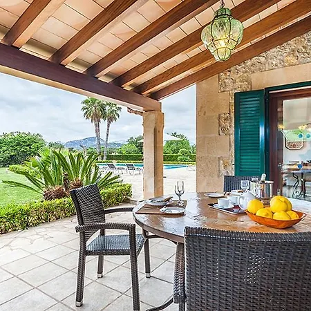 Oliva Villa *